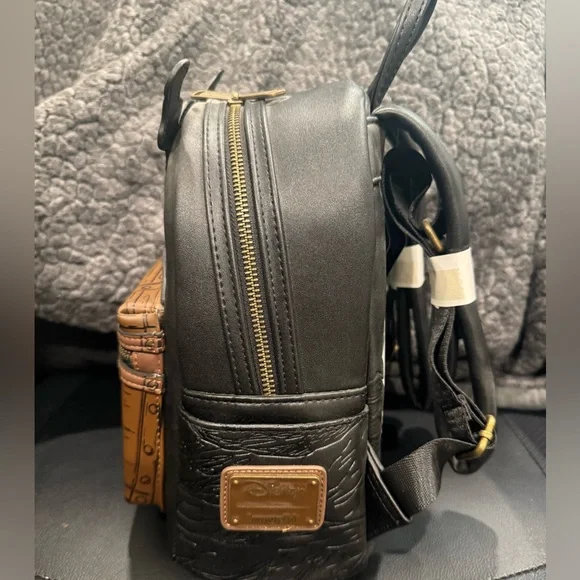 Loungefly Pirates of the Caribbean EXTREMELY RARE backpack NEW WITH TAGS - Picture 2 of 3